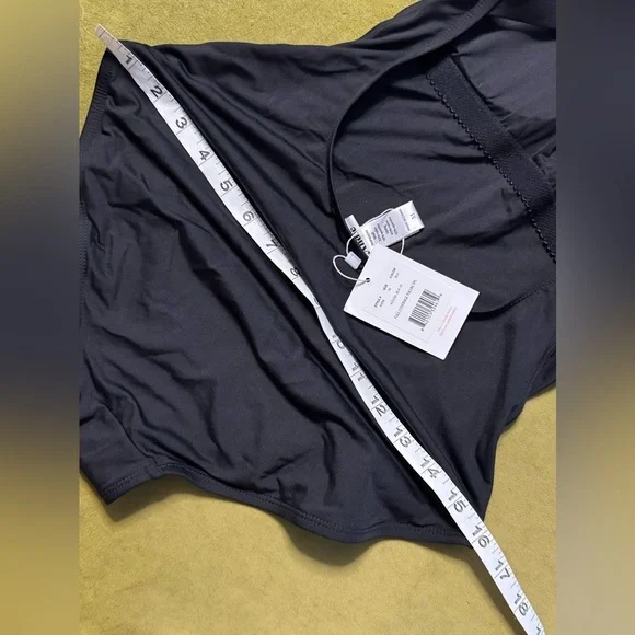 ANDIE SWIM The Tulum One Piece Medium in Black NWT 115 - Picture 9 of 10